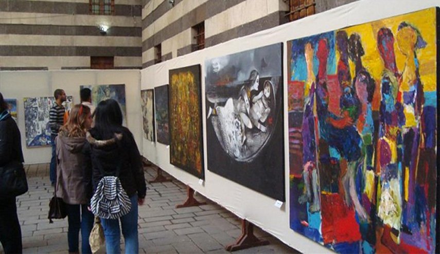 أكثر من 215 عملاً فنياً سوريا في معرض الخريف
