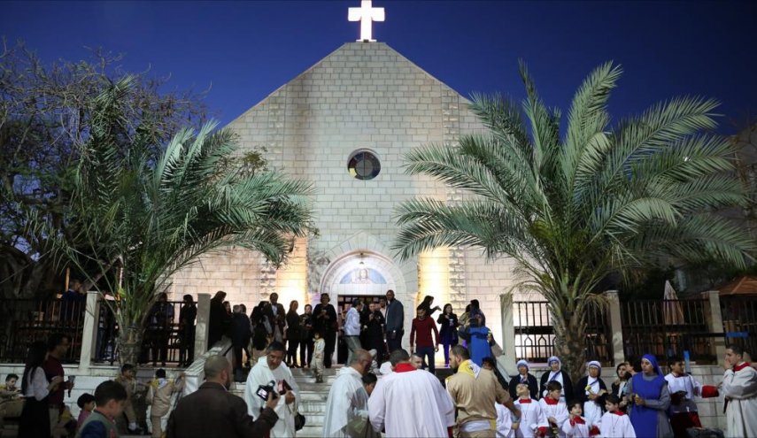 الإحتلال سيسمح لمسيحيي غزة بالاحتفال في الضفة

