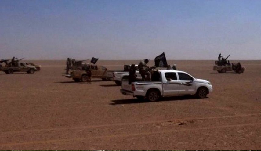 افشای تداوم کمک تسلیحاتی آمریکا به داعش در غرب عراق