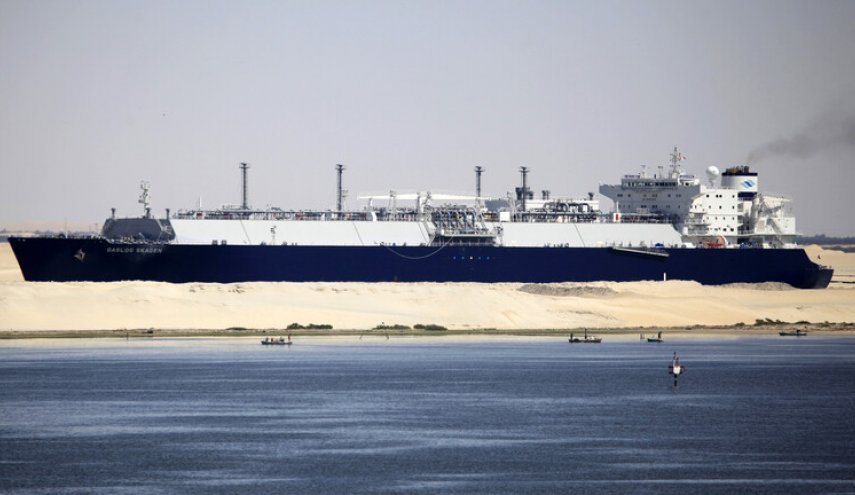 مصر... منع السفن من دخول موانئ في البحرين المتوسط والأحمر