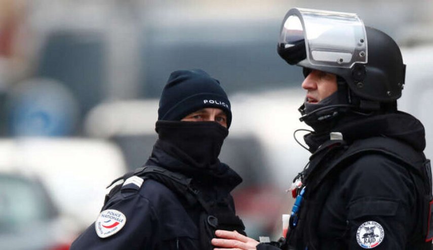 إصابة 4 أشخاص بإطلاق نار من قبل ملثمين بمدينة فرنسية
