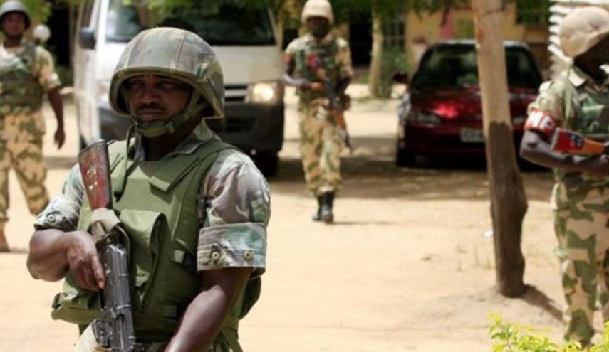 کشته شدن ۱۴ نظامی در حمله مسلحانه در غرب نیجر
