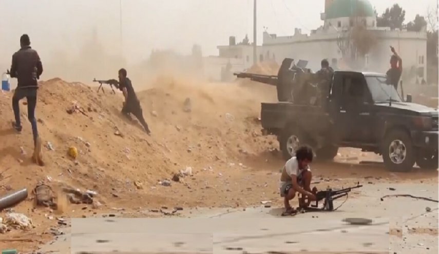 حمله نظامیان تحت امر خلیفه حفتر به نزدیکی فرودگاه طرابلس