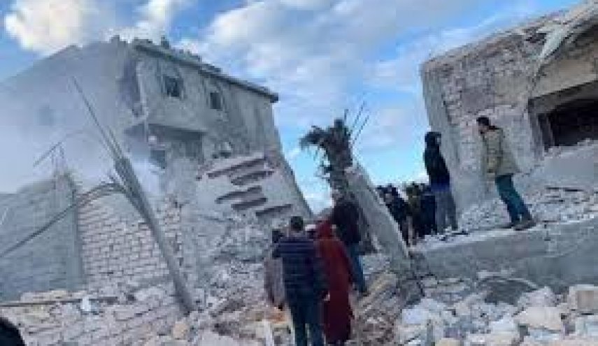 قصف جوي لقوات حفتر على منطقة سكنية قرب مطار معيتيقة في طرابلس