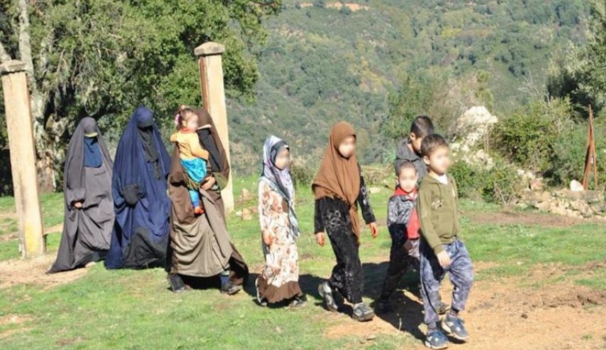 الجيش الجزائري يستعيد 13 إمرأة وطفل من معاقل مسلحين شرقي البلاد
