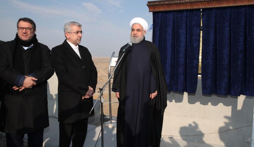 الرئيس روحاني : شعبنا شعب نشط ولن يركع