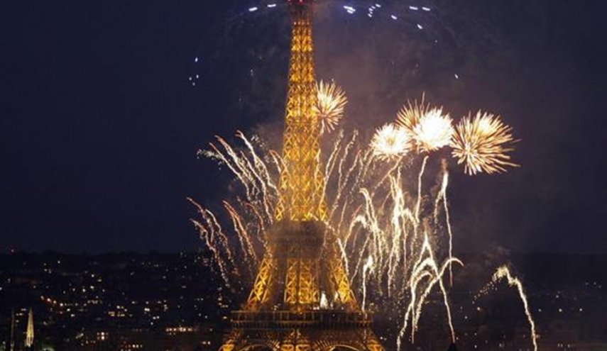 مقتل شخص وإصابة نحو 20 آخرين في فرنسا جراء الألعاب النارية