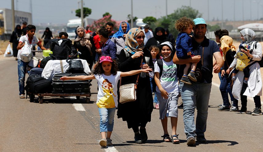 عودة أكثر من ألف لاجئ سوري إلى بلادهم خلال (24) ساعة