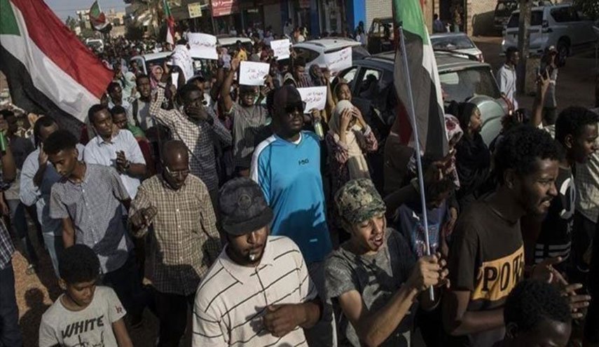 تظاهرات در سودان علیه درگیری‌های مرگبار در دارفور