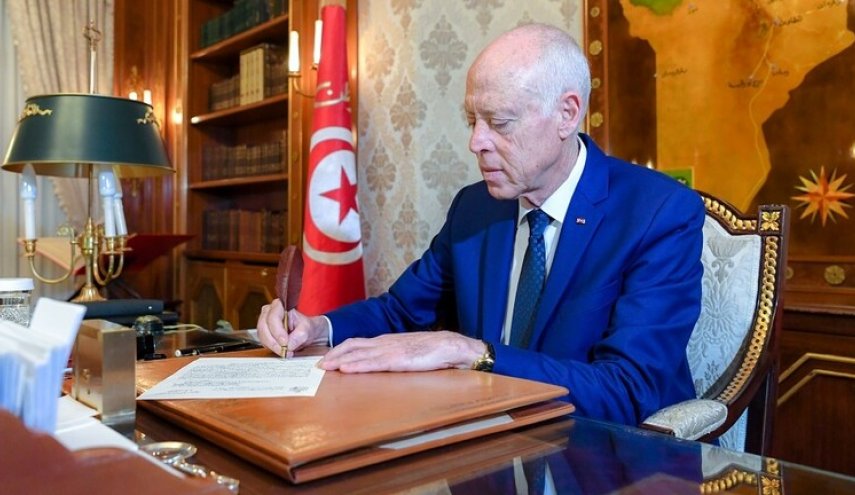 خط زیبای رئیس جمهوری تونس حاشیه ساز شد + تصاویر