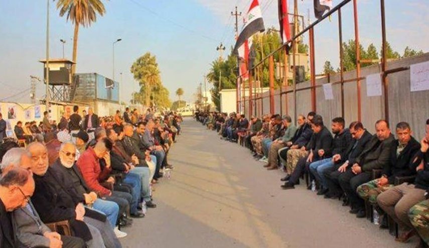 برگزاری مراسم ترحیم برای شهدای الحشد الشعبی عراق در نزدیکی سفارت آمریکا