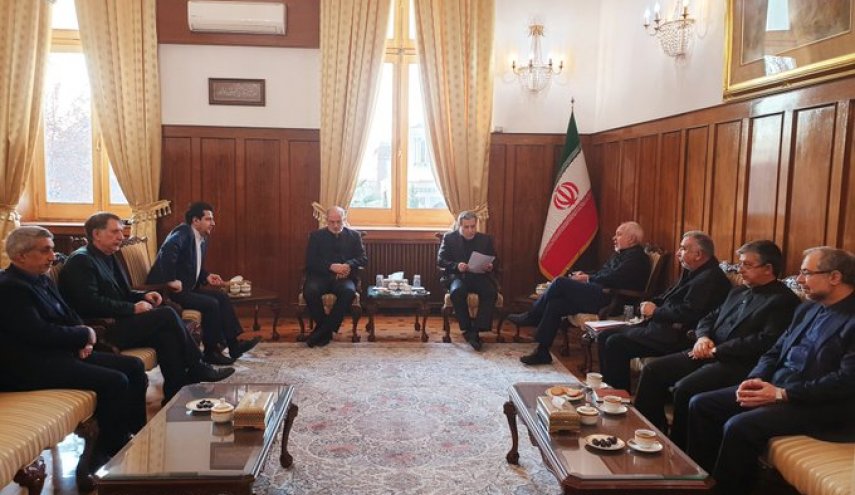 جلسه فوق العاده ظریف و مدیران ارشد وزارت خارجه در پی ترور شهید سلیمانی