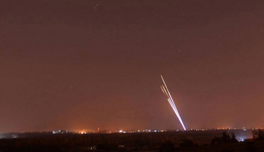 جيش الاحتلال: 1295 صاروخا أطلق من غزة بـ2019
 