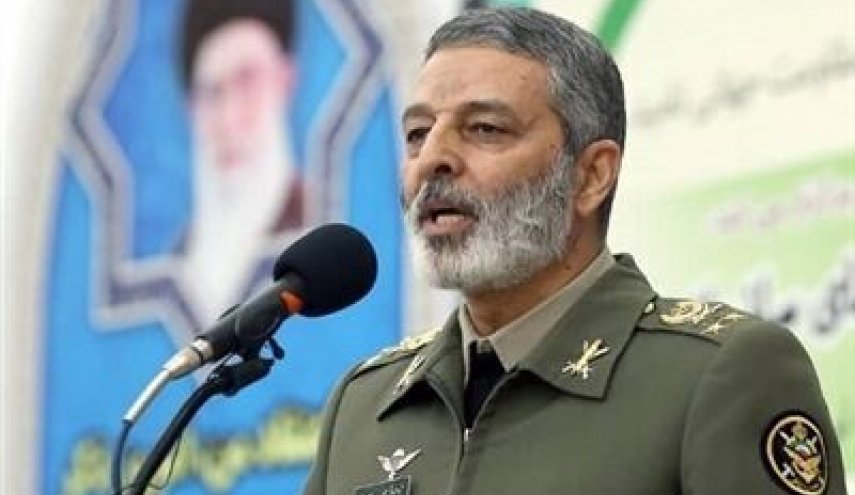 القائد العام للجيش الإيراني يرد على تهديدات ترامب