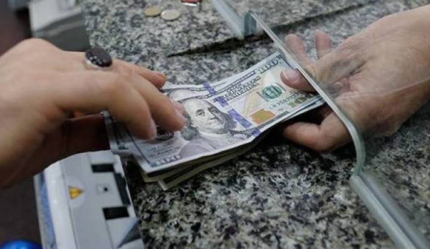 كم تبلغ حجم أموال السوريين بمصارف لبنان؟
