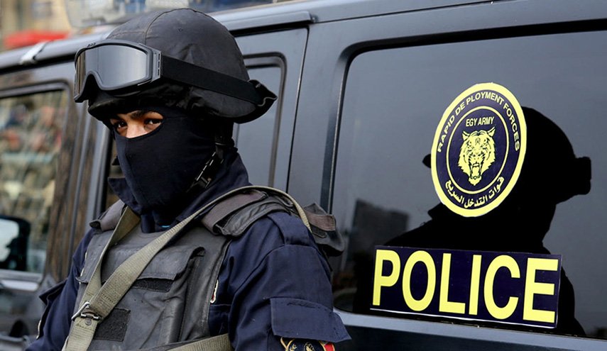 مصر تشن حملة إعتقالات لمسؤولين رفيعي المستوى
