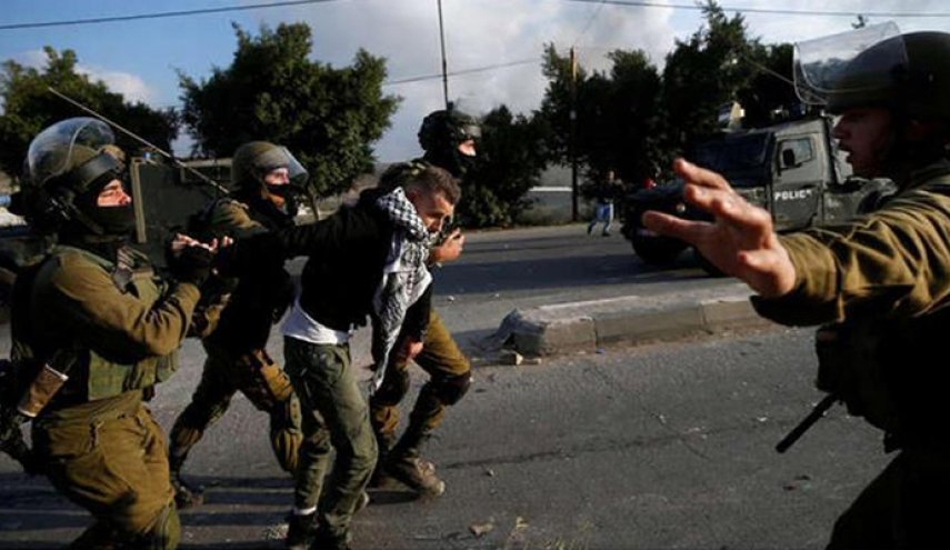 الاحتلال يعتقل 4 فلسطينيين بذريعة 'التسلل من غزة'