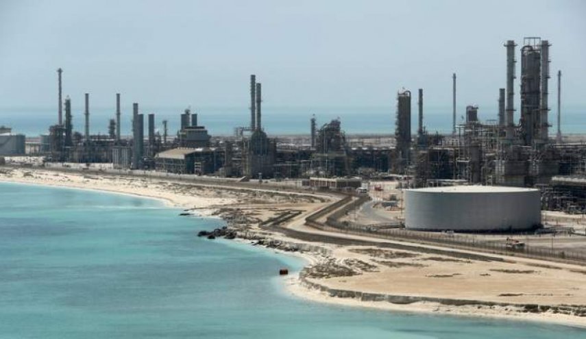 لبنان: تأجيل التنقيب عن الغاز إلى شباط ولا استخراج قبل 5 سنوات