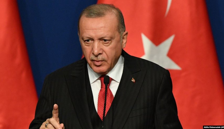 أردوغان: تركيا لن تتوانى عن تلقين حفتر الانقلابي درسا!