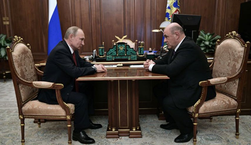 بوتين يرشح رئيس هيئة الضرائب لرئاسة الوزراء