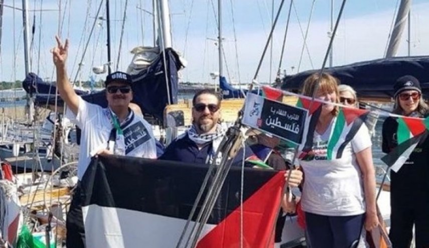 الإحتلال يحتجز نشطاء دوليين على حدود غزة بينهم نائبة فنلندية

