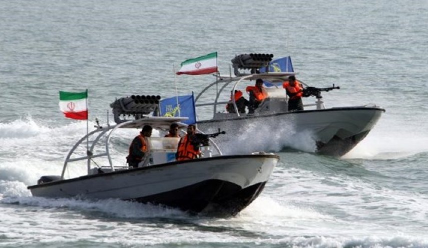 توقيف 3 زوارق صيد كويتية لدخولها المياه الإيرانية