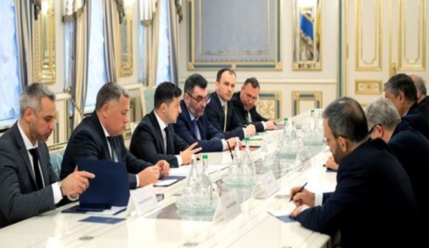 الرئيس الاوكراني: ايران التزمت بتعهداتها حول الطائرة