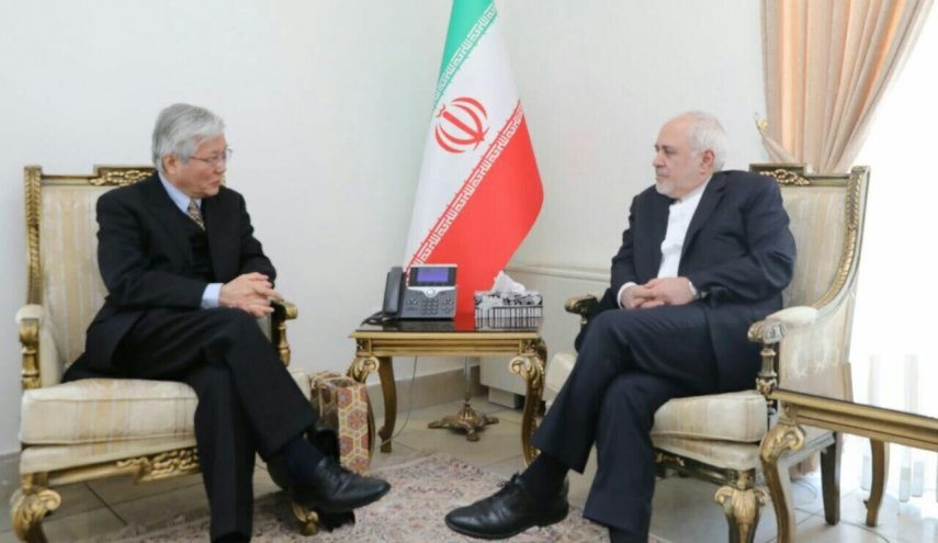 ظريف يؤكد دعم إيران لعملية السلام في أفغانستان