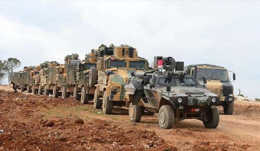 تركيا ترسل تعزيزات عسكرية الى الحدود السورية
