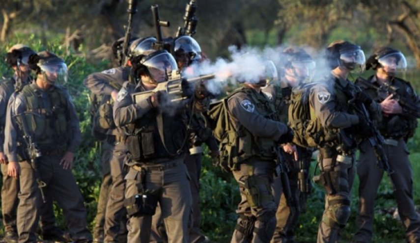 مواجهات عنيفة بين الفلسطينيين وقوات الاحتلال في القدس
