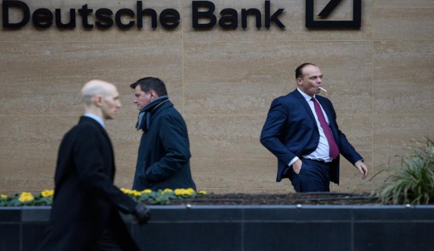 بنك ألماني يدفع رشوة لزوجة مسؤول سعودي!