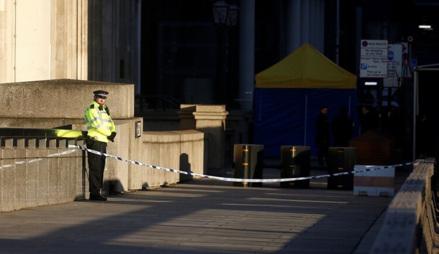 حادث طعن في لندن تصفه الشرطة بالإرهابي