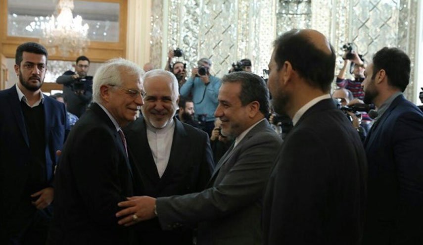 در دو دور گفتگوی ظریف و بورل در تهران چه گذشت؟