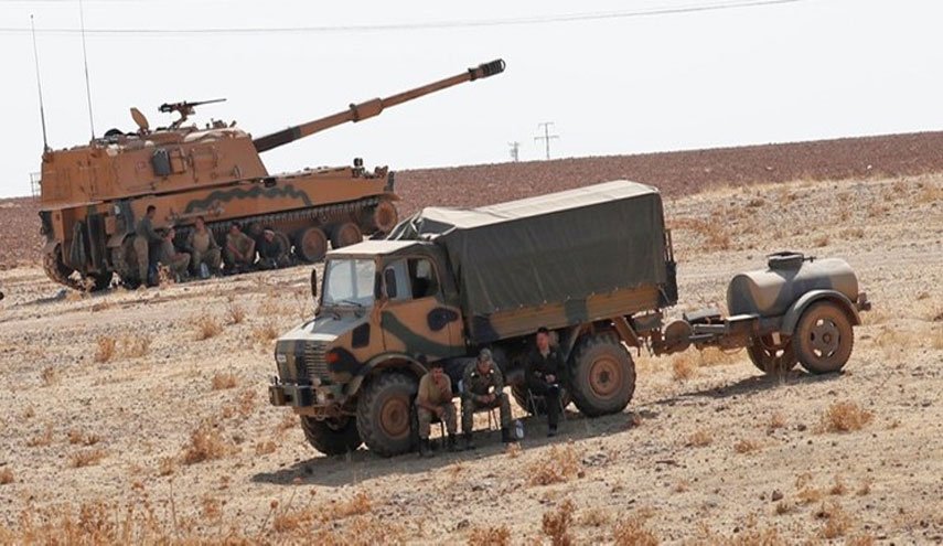  توپخانه ارتش ترکیه مواضع ارتش سوریه را گلوله‌باران کرد