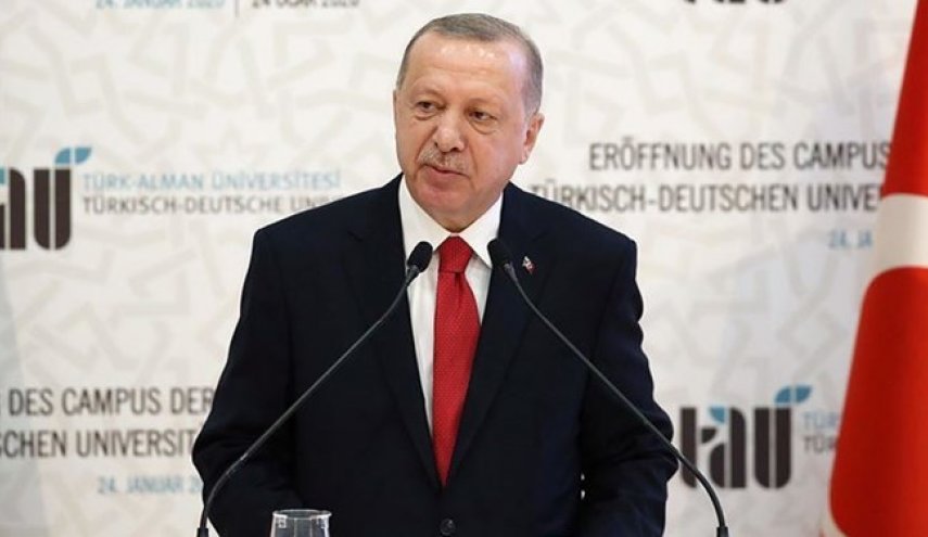 اردوغان: آمریکا، من و رئیس دستگاه اطلاعات ترکیه را تهدید می‌کند