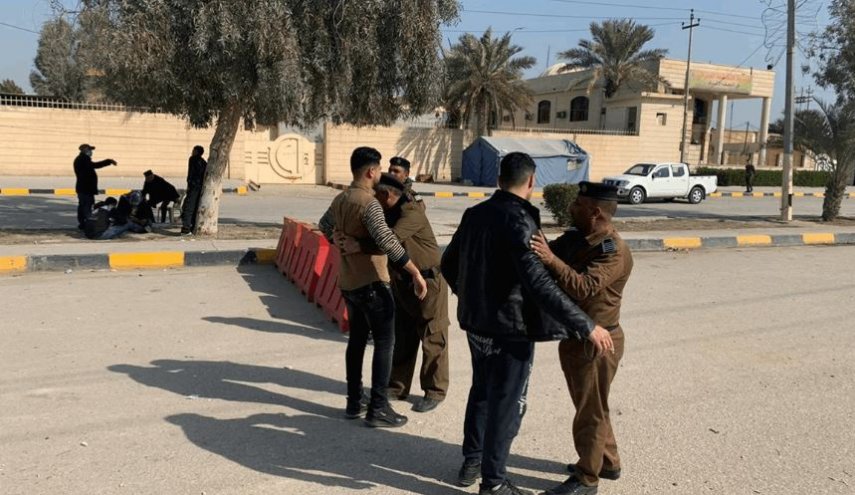 بالصور.. القوات الأمنية تعاود تأمين ساحة الصدرين بالنجف