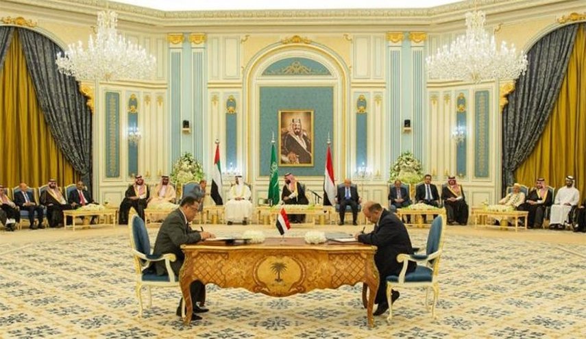 وزير بحكومة هادي ينعى 'اتفاق الرياض' ويهاجم الإمارات