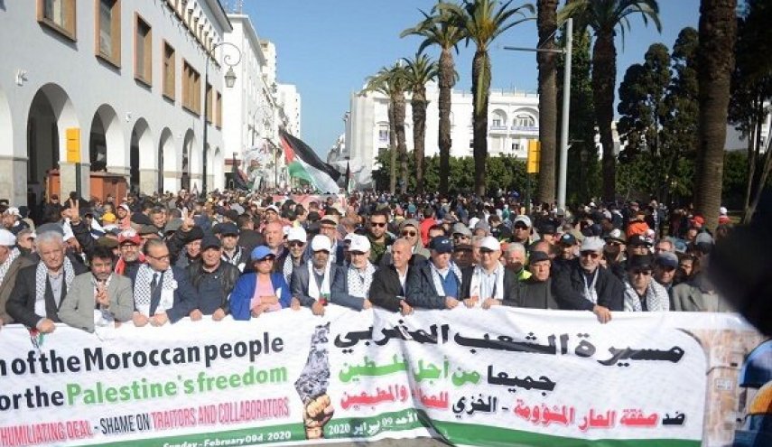 تظاهرات گسترده در «تونس» و «مراکش» علیه «معامله ترامپ»/ تظاهرکنندگان شعارهای ضد آمریکایی سر دادند
