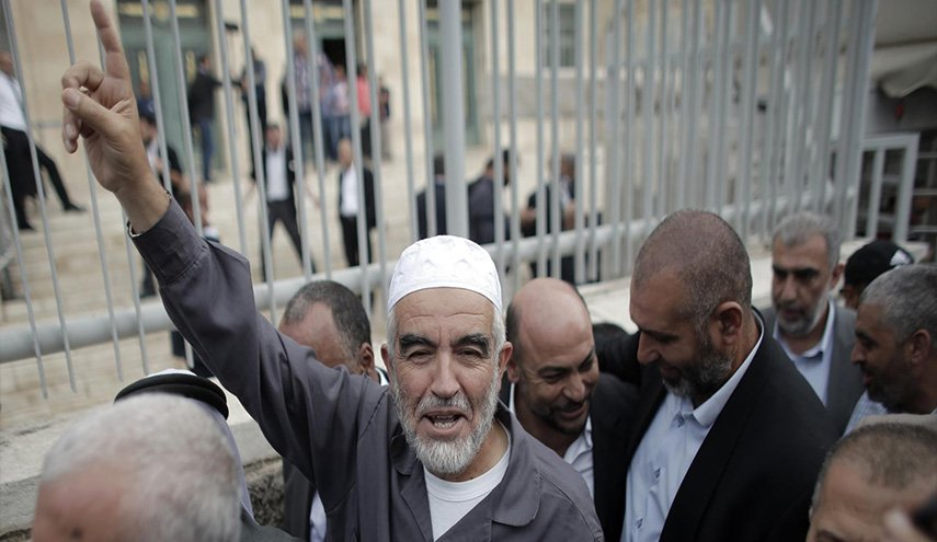 محكمة الاحتلال تحكم بالسجن على الشيخ رائد صلاح 28 شهرا