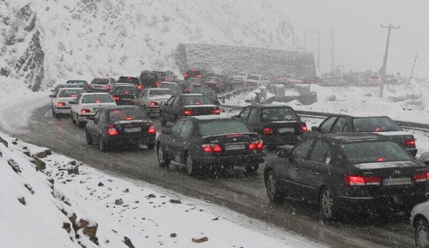 برف و باران جاده‌های مازندران را پرترافیک کرد