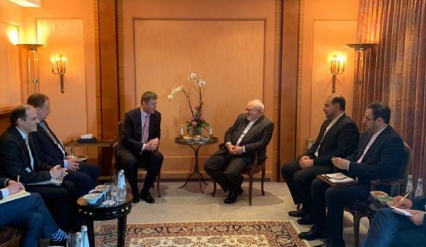 دیدار و گفتگوی ظریف با وزیر خارجه چک در مونیخ