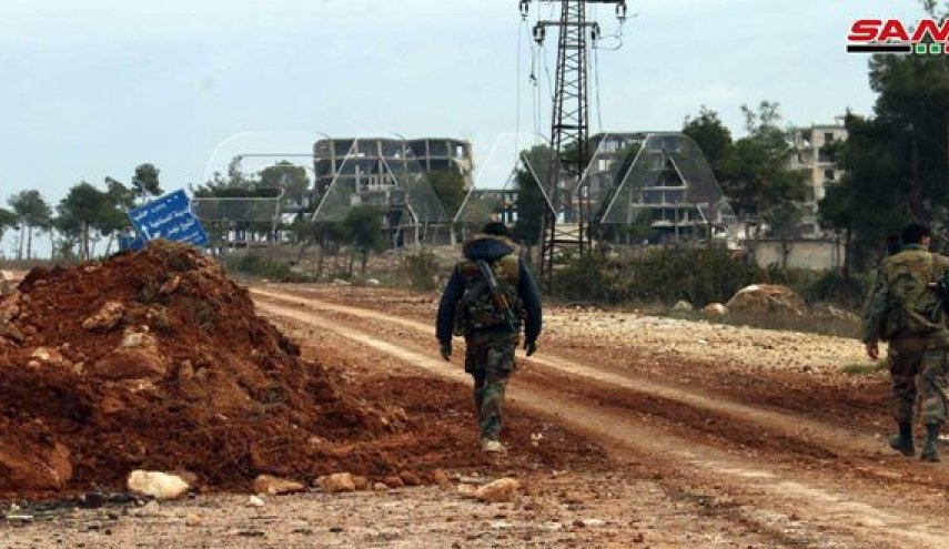 شاهد: الجيش السوري يفكك الالغام على طريق حلب - دمشق 