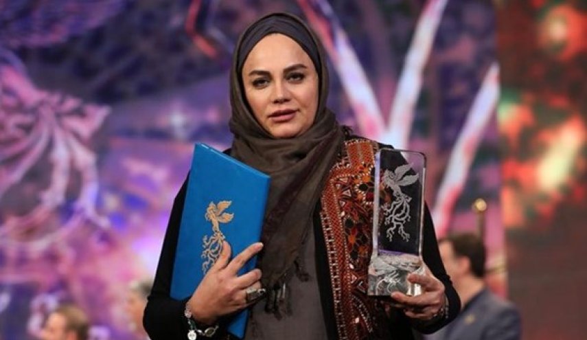 مخرجة ايرانية تحصل على جائزة النساء المتفوقات بالعالم الاسلامي