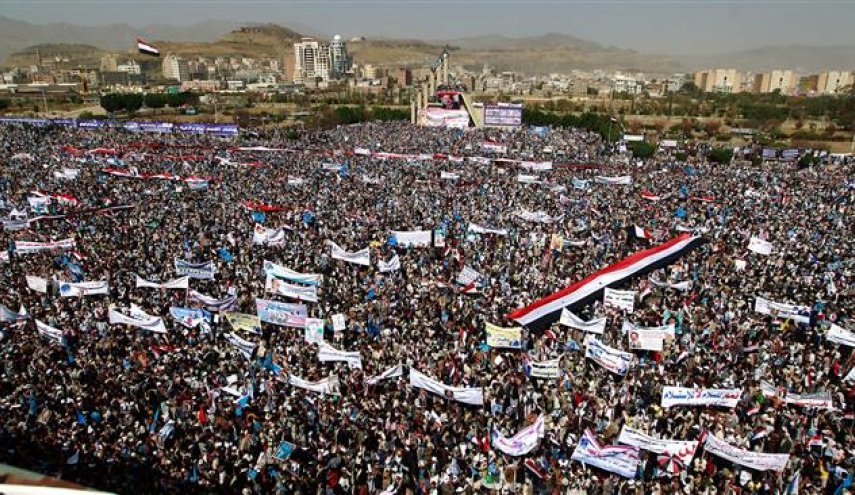 تظاهرات در استان المهره یمن علیه اشغالگران/ تیراندازی نظامیان سعودی به سمت تظاهرکنندگان