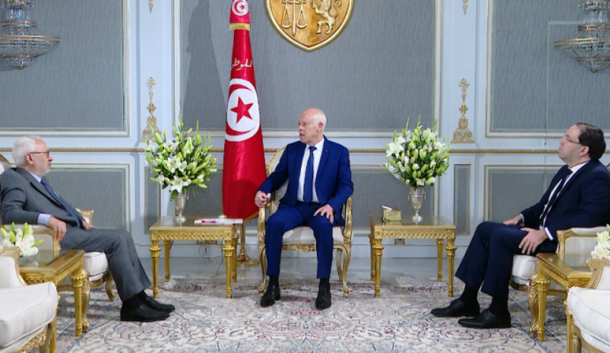 الرئيس التونسي يدعو لانتخابات مبكرة في حال عدم منح الثقة للحكومة 