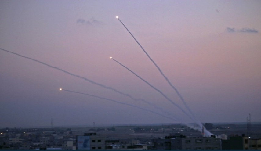 سرايا القدس تبنت إطلاق عشرات الصواريخ على 