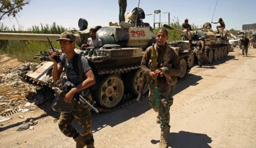 مقتل 4 عسكريين مصريين وأسر ضابط في ليبيا 
