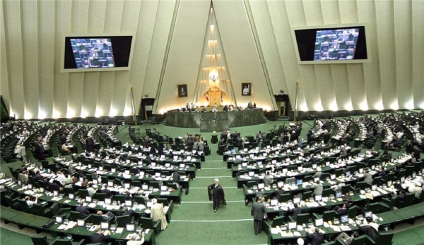 البرلمان الایراني يرفض الخطوط العامة للائحة الموازنة