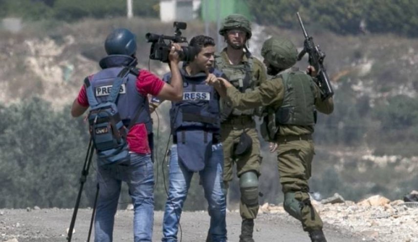 84 انتهاكًا صهيونيا ضد الإعلام الفلسطيني في فبراير