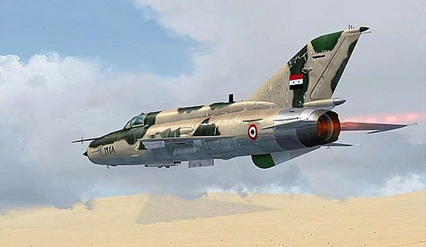 تركيا تستهدف طائرة حربية سورية فوق ادلب